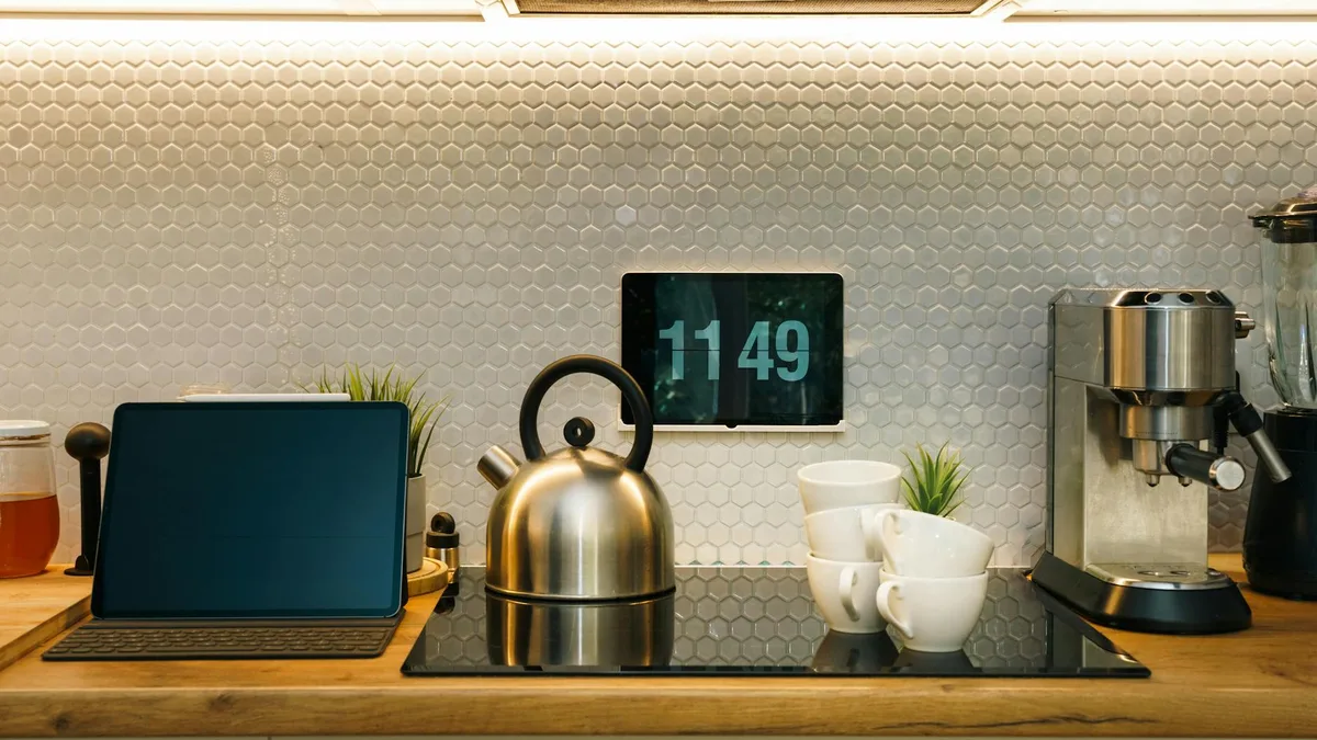 Echo Show with Alexa Plus